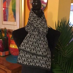 Micheal Kors Monogram Scarve